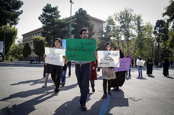 روحانی در دانشگاه