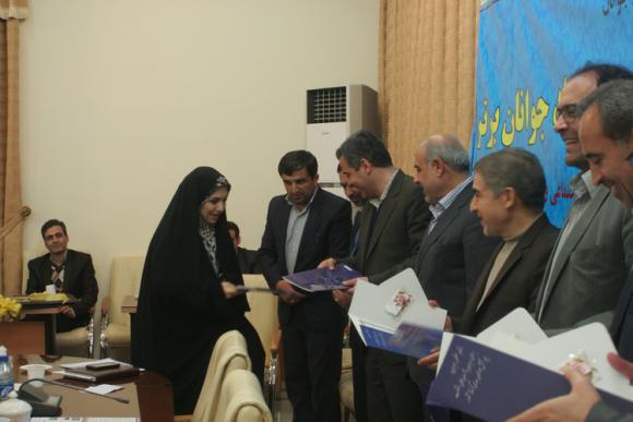تجلیل از سمن های برتر همدان