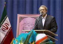 توصیه لاریجانی به دولت درباره کمک به ناشران کتاب