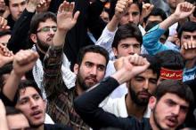 دانشجویان و اساتید دانشگاه آزاد مقابل دفتر سازمان ملل تجمع کردند
